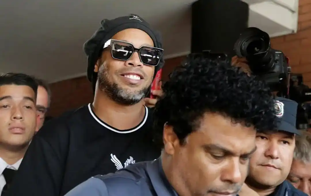 意媒：汉茨科仍是尤文后卫的头号目标，古铁雷斯也在引援名单上.