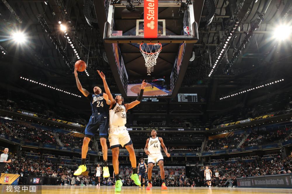 将球送入网 将球送入网