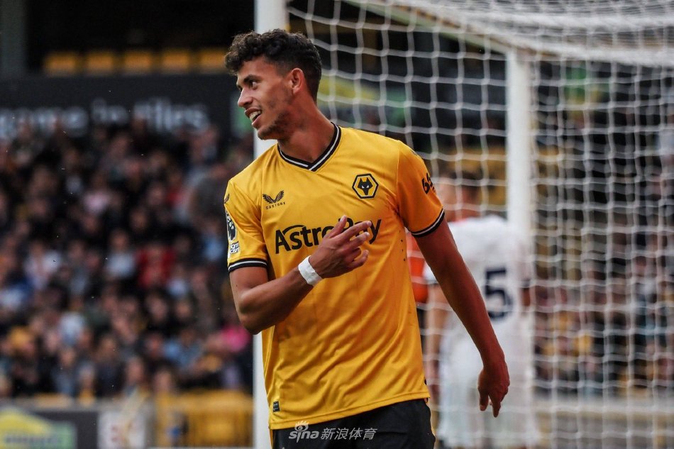 热刺今年11场主场输球创最差纪录，主场54分仅拿下15分（热刺创主场最差：11场告负，54分仅取15分）